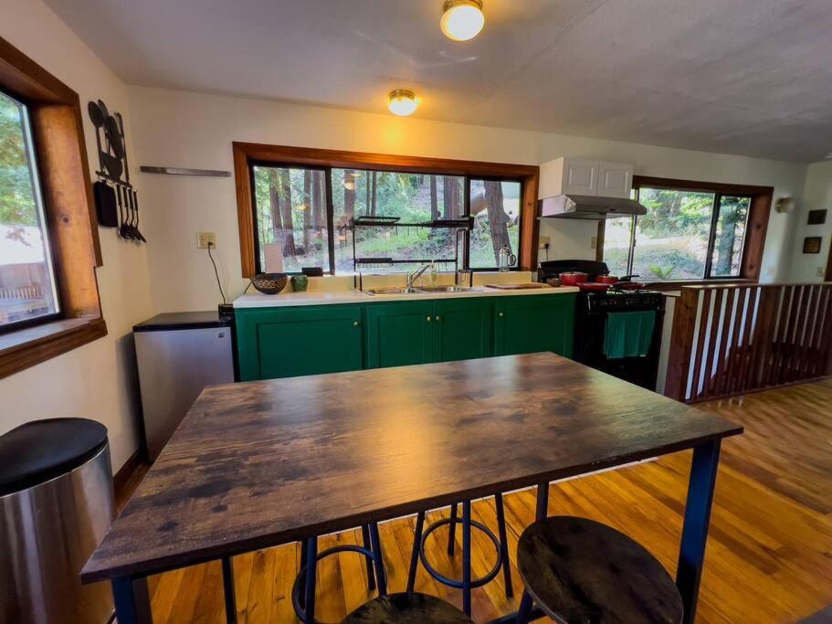 Ferienwohnung Little House In The Redwoods With A Hot Tub! Garberville Exterior foto